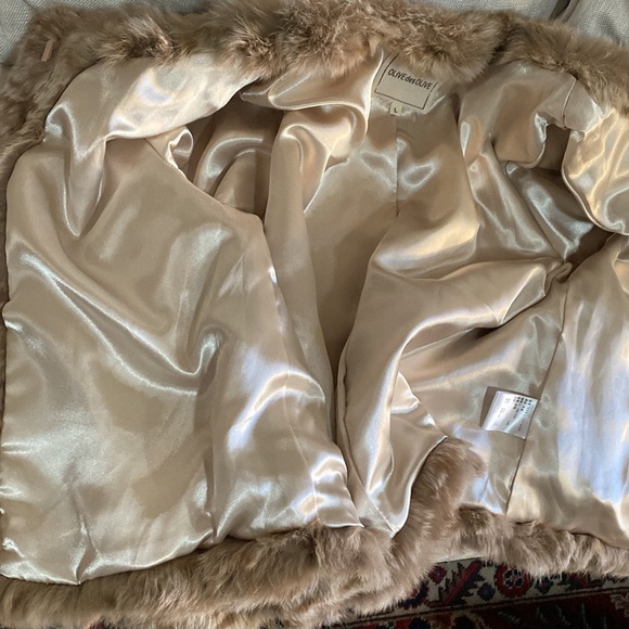 Olive does Olive rabbit fur jacket 🧥 L will fit S & M - Picture 14 of 16